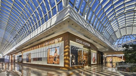 lv chadstone hours|Louis Vuitton Melbourne Chadstone in Chadstone, VIC 3148.